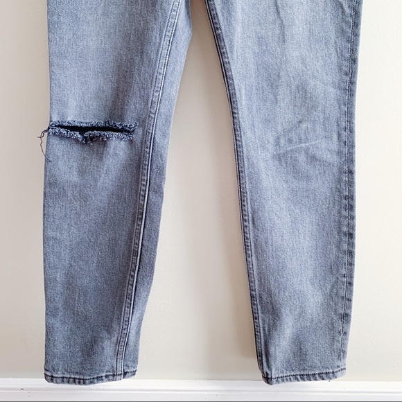 GRLFRND The Karolina Ripped Knee High Rise Jeans in Faded Black Wash, Size 25 - Picture 6 of 13